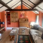 Authentic Norwegian For 8 With Fireplaces & Modern Comfort Near Slopes *